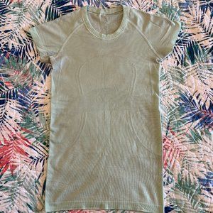 Swiftly Tech Short Sleeve Shirt